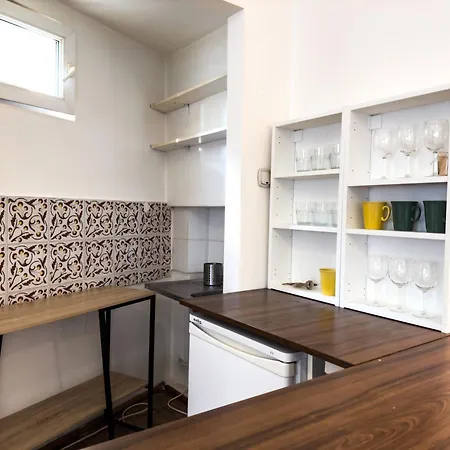 Апартаменти Retreat