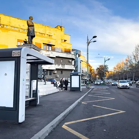 Апартаменти Retreat Бухарест